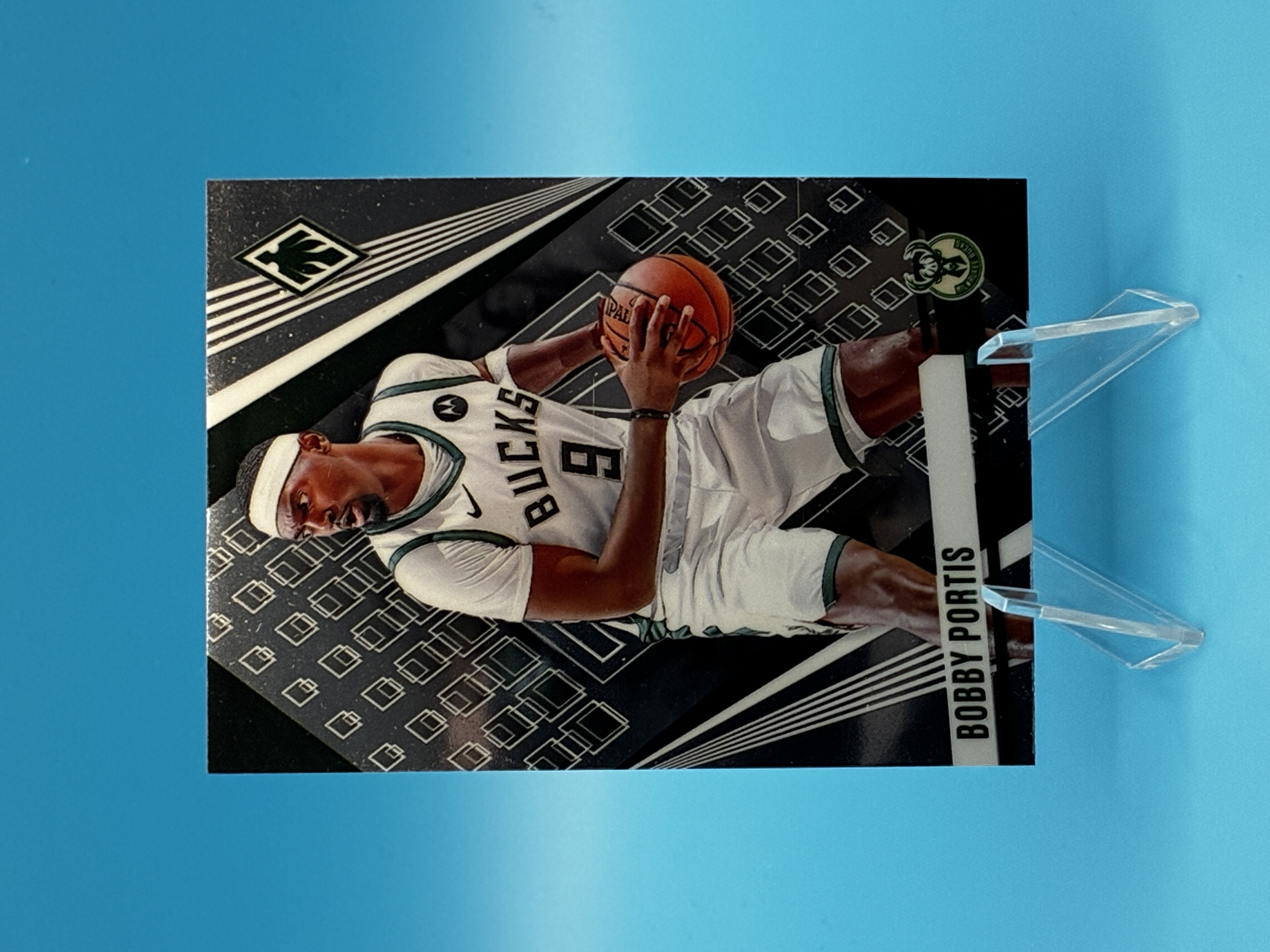 2023/2024 Panini Phoenix Bobby Portis #243 Milwaukee Bucks – Vorderseite