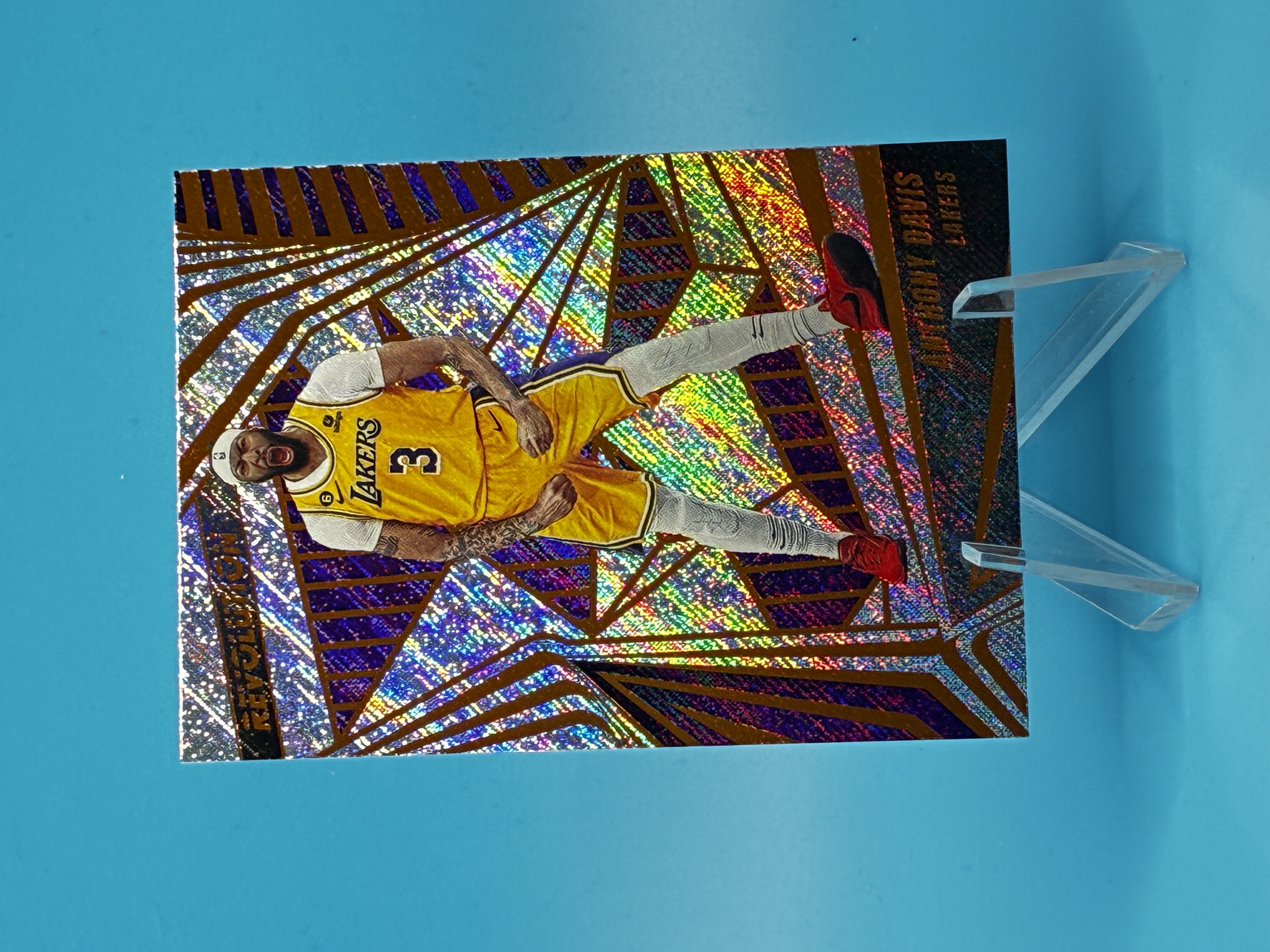 2023/2024 Panini Revolution Anthony Davis #75 Los Angeles Lakers – Vorderseite