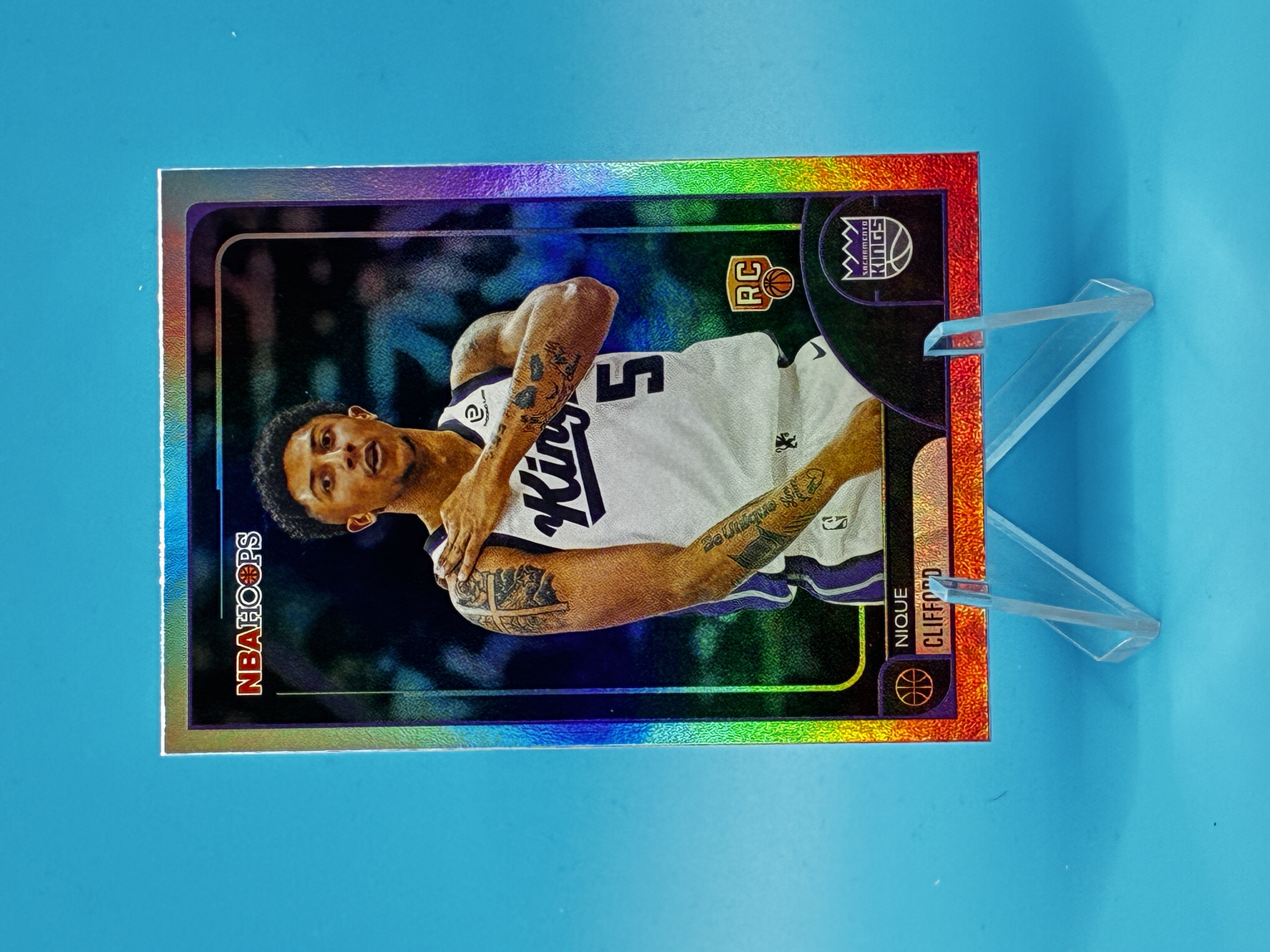 2025/2026 Topps NBA Hoops Nique Clifford #241 Sacramento Kings – Vorderseite