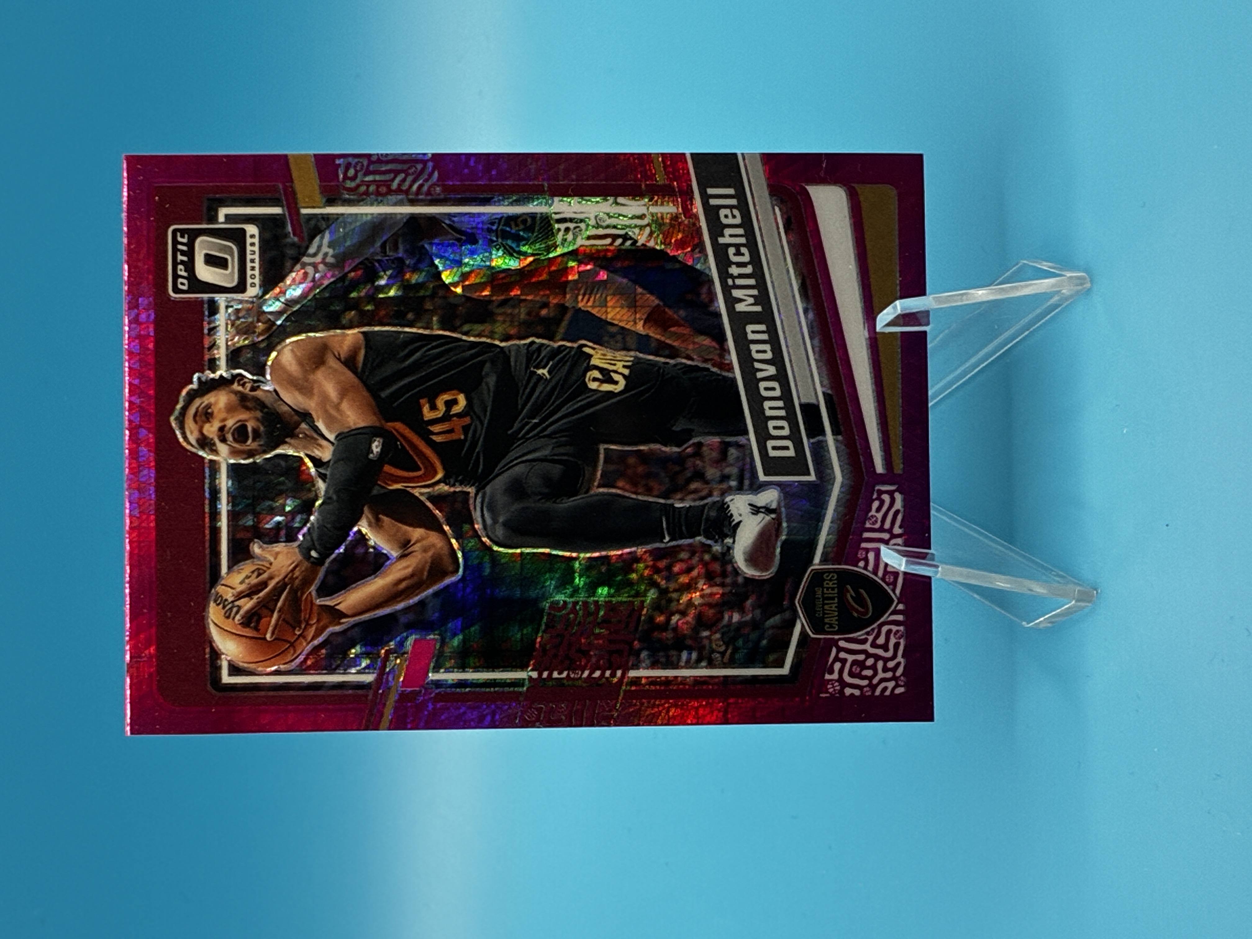2023/2024 Panini Optic Donovan Mitchell Pink Velocity #26 Cleveland Cavaliers – Vorderseite