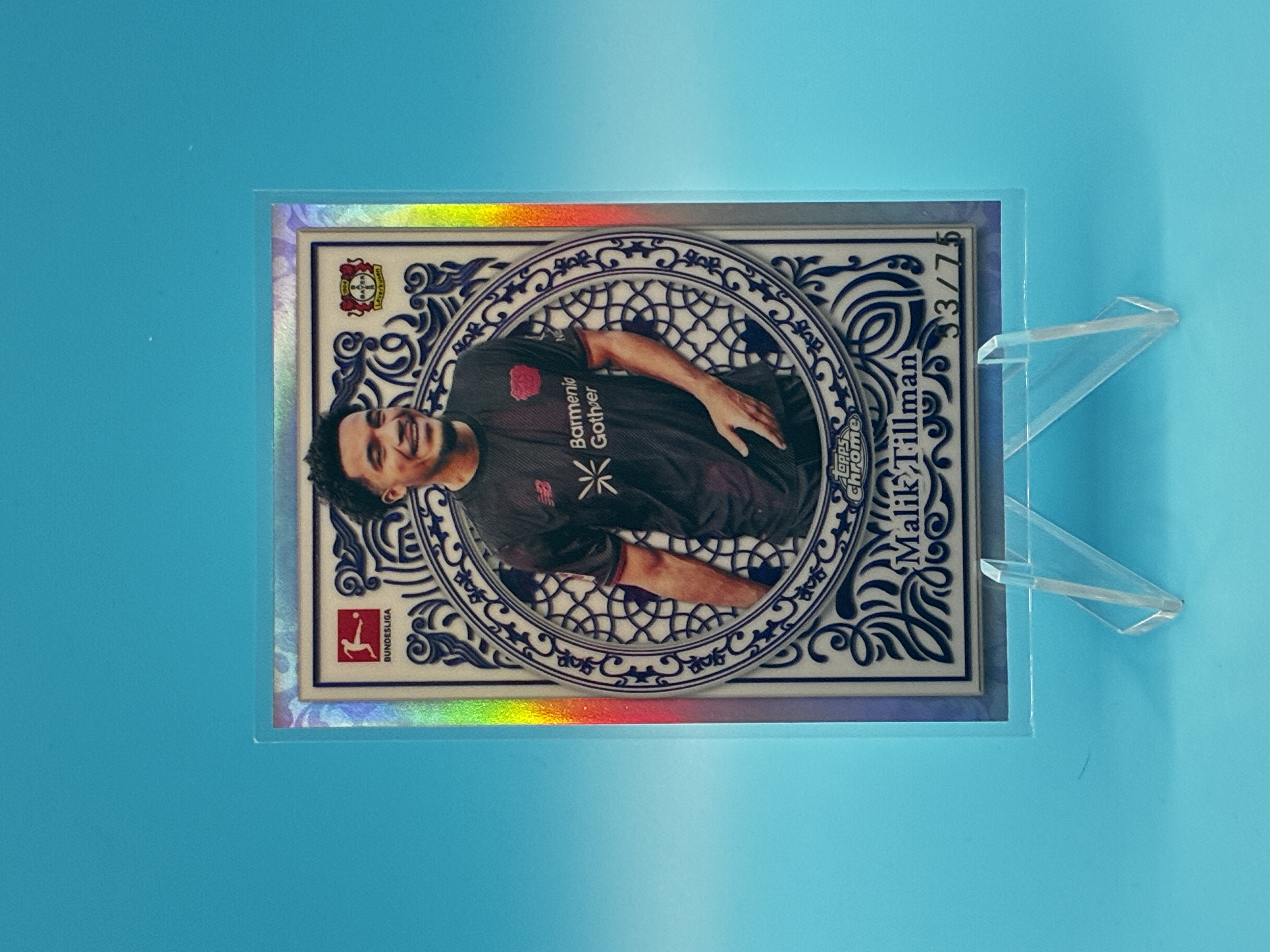 2025/2026 Topps Chrome Malik Tillman Ornament 53/75 #OR-16 Bayer 04 Leverkusen – Vorderseite