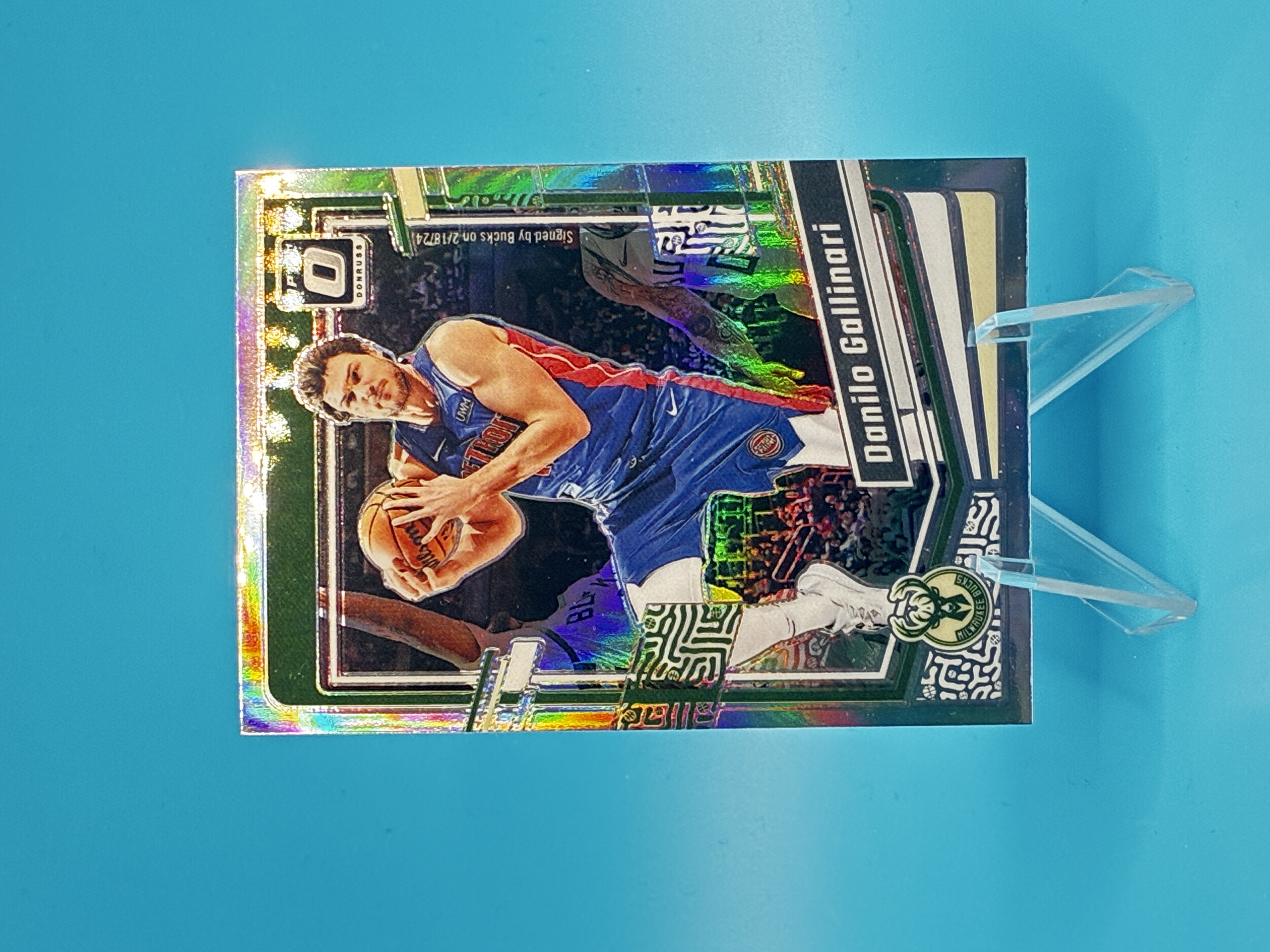 2023/2024 Panini Optic Danilo Gallinari Holo #126 Milwaukee Bucks – Vorderseite