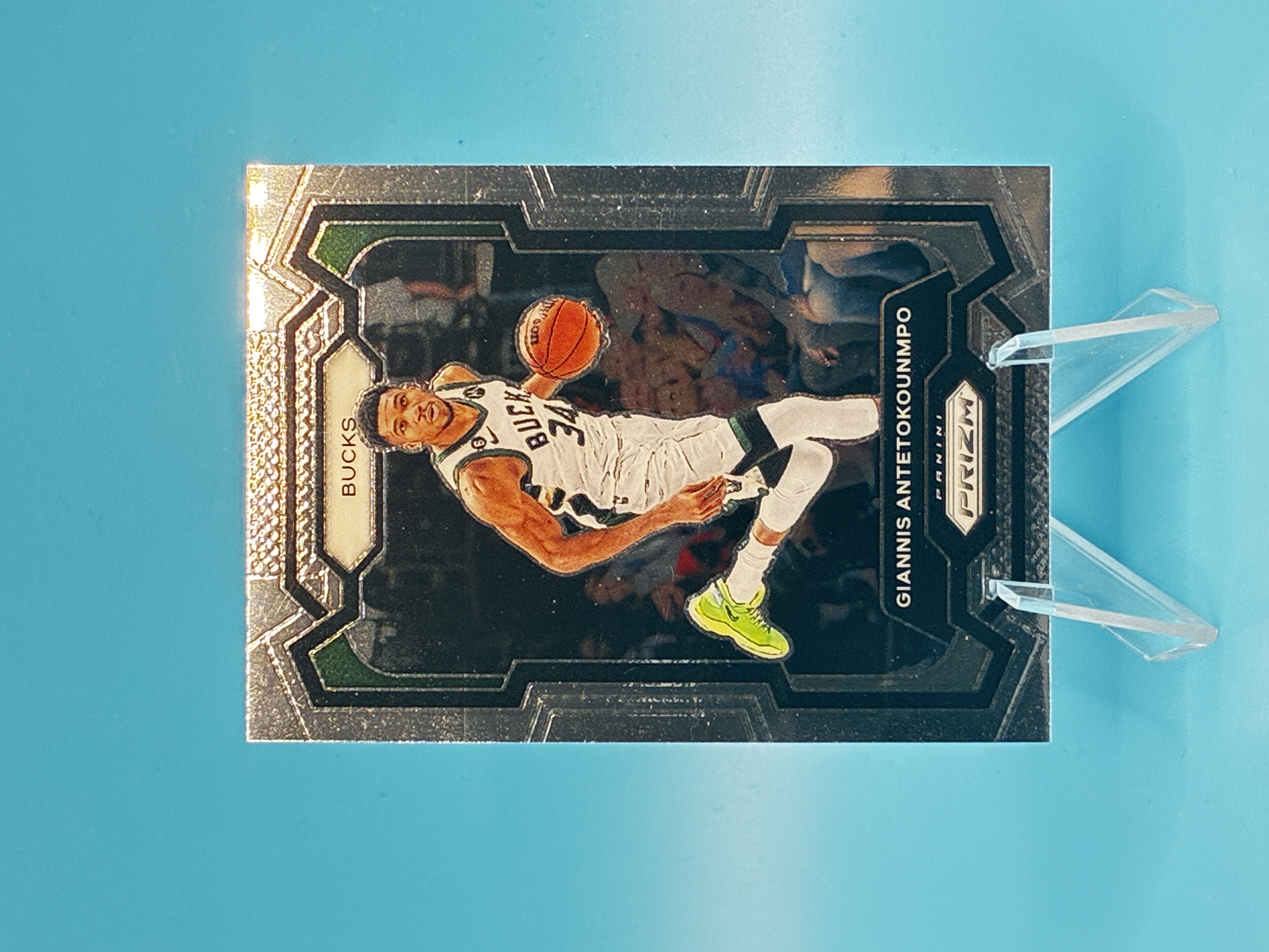 2023/2024 Panini Prizm Giannis Antetokounmpo #103 Milwaukee Bucks – Vorderseite